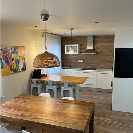 Precioso Piso Soleado Totalmente Reformado En * خيخون