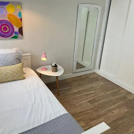 Precioso Piso Soleado Totalmente Reformado En شقة *